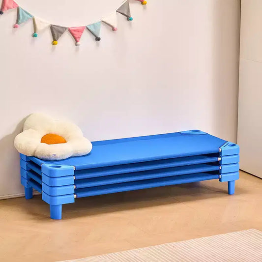 Lit d'enfant empilable VEVOR, lot de 4, lits de sieste portables pour tout-petits, lits de garderie de taille standard 132 cm (L) x 58,4 cm (l) pour enfants, lits de garderie pour salle de classe préscolaire