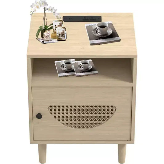 Table de chevet Acekool Boho en rotin avec station de recharge, ports USB et Type-C, tiroir de rangement, pieds en bois massif, pour chambre et salon, naturel