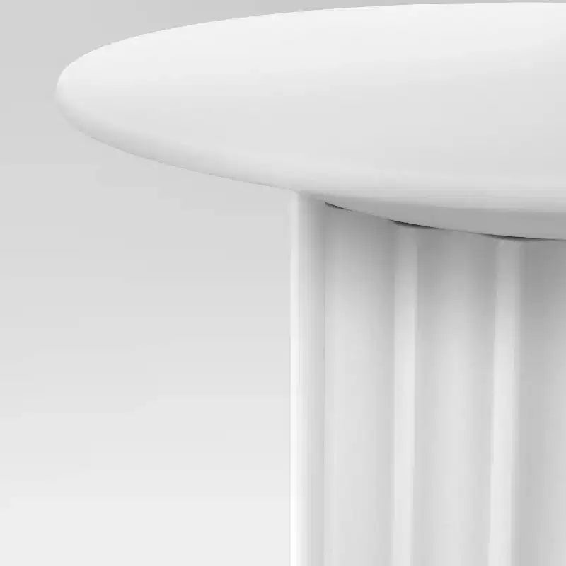 Table d'appoint en plâtre blanc – Threshold™ conçue avec Studio McGee : Table d'appoint ronde en céramique, aucun assemblage requis
