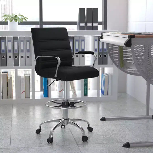 Chaise de bureau Emma et Oliver Mid-Back LeatherSoft avec repose-pieds réglable et base chromée
