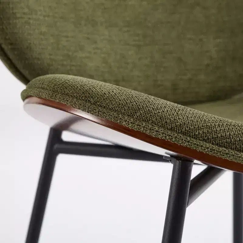 Chaise Okak Mid-Century Modern Shell, Chaise d'appoint sans accoudoirs en cuir PU noir et finition noyer pour salon, bureau