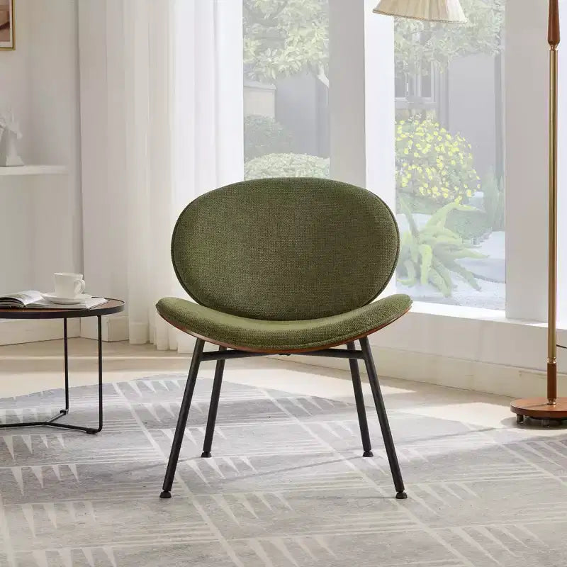 Chaise Okak Mid-Century Modern Shell, Chaise d'appoint sans accoudoirs en cuir PU noir et finition noyer pour salon, bureau
