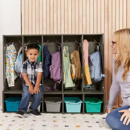 Portemanteau-vestiaire 5 sections avec banc et 5 bacs avant évidés pour tout-petits ECR4Kids Streamline