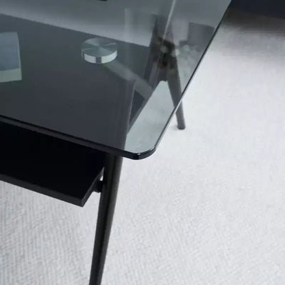 Table basse moderne GDFStudio Sardis avec plateau en verre trempé et étagère en bois