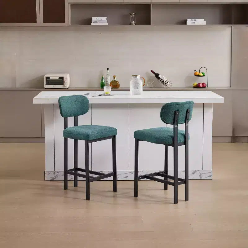 Okak Lot de 2 tabourets de bar à hauteur de comptoir en tissu rembourré pour salles à manger, chaises sans accoudoirs, tabourets d'îlot de cuisine avec pieds en métal noir