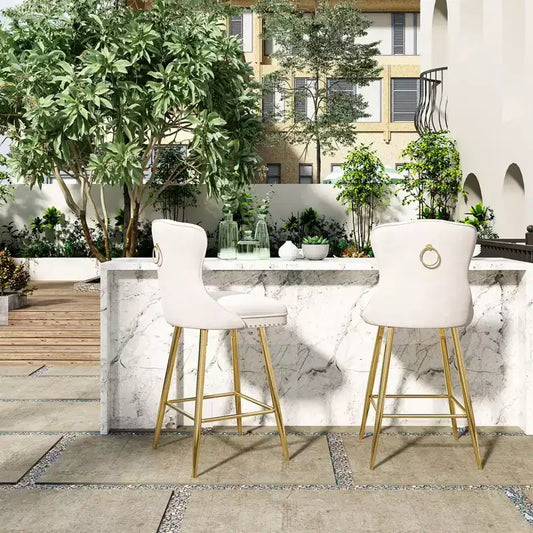 Lot de 2 tabourets de bar à hauteur de comptoir Okak en similicuir pour salles à manger, îlots de cuisine, chaises à dossier capitonné avec pieds dorés