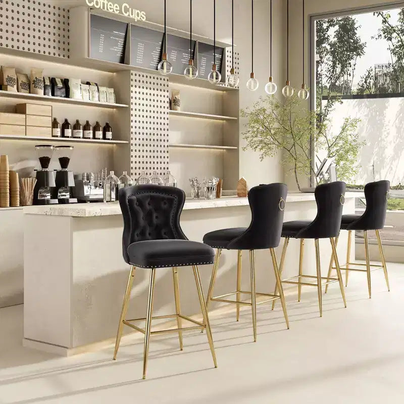 Lot de 2 tabourets de bar à hauteur de comptoir Okak en similicuir pour salles à manger, îlots de cuisine, chaises à dossier capitonné avec pieds dorés