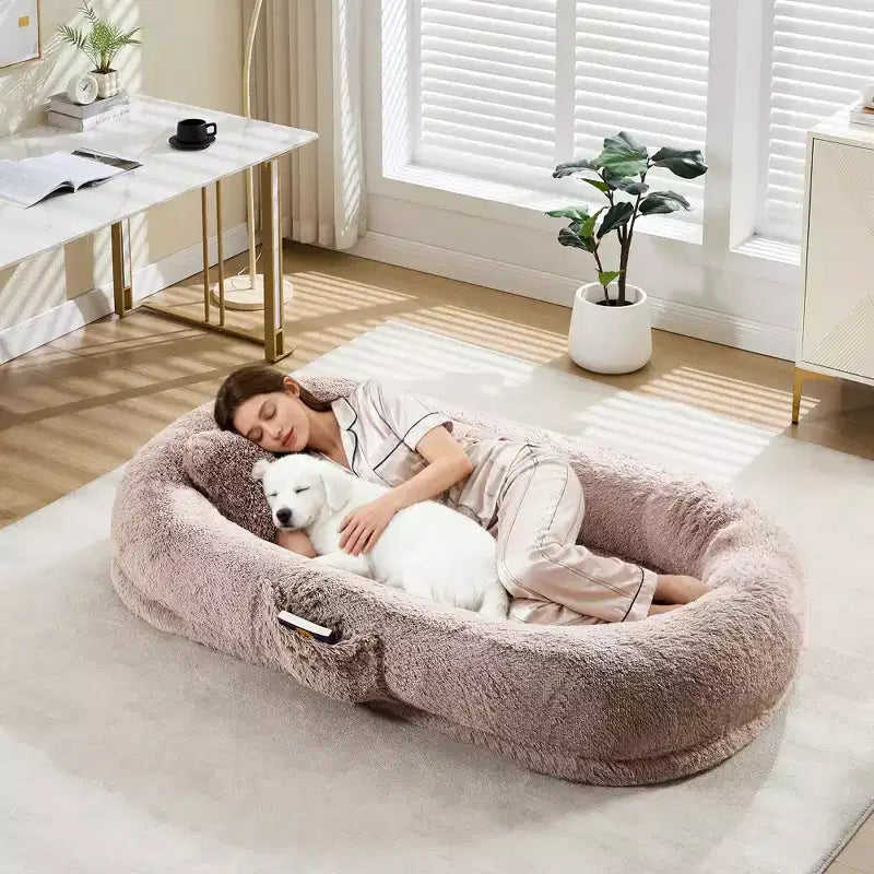 Lit pour chien humain adapté à vous et aux animaux de compagnie pour un petit somme, lit orthopédique lavable en fausse fourrure pour la sieste, 172 x 110 x 22 cm