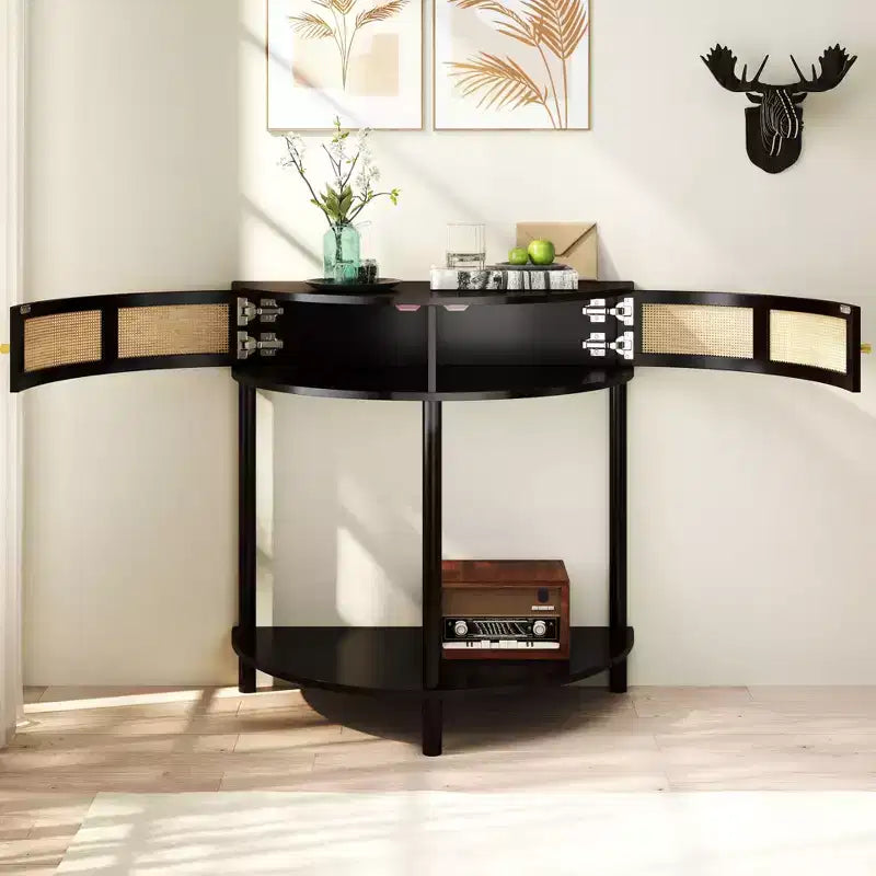 Console semi-circulaire élégante Okak avec portes coulissantes en rotin, Table d'entrée avec grande étagère, Table de couloir pour salon, chambre à coucher