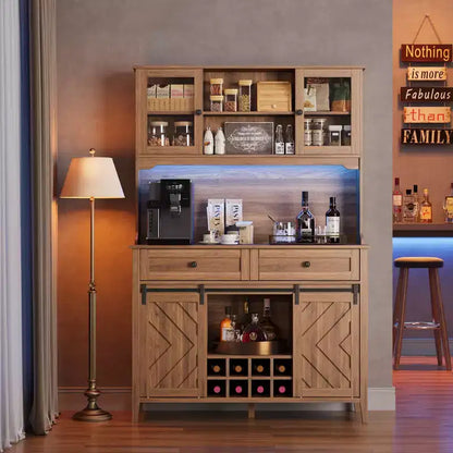 Meuble de bar à vin Garvee, buffet de cuisine de style campagnard avec casiers à vin et tiroirs, vaisselier de cuisine éclairé par LED avec portes coulissantes