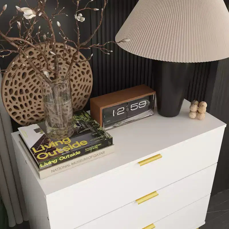 Famapy Commode Grande Table de Chevet avec 3 Tiroirs et Accents Métalliques Meuble de Rangement