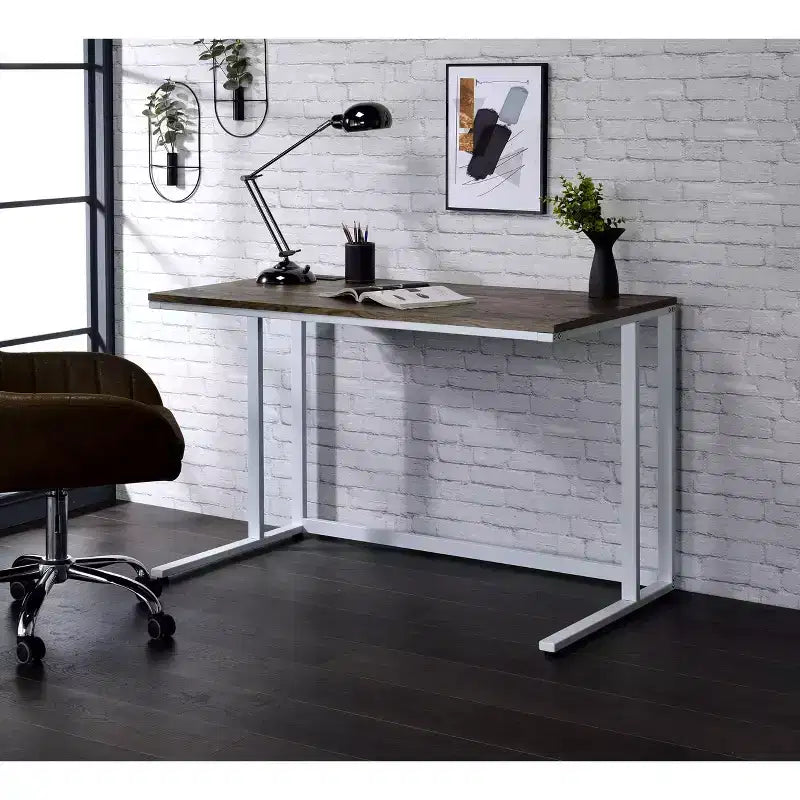Okak 47 pouces Bureau informatique moderne avec pieds élégants en forme de L, Bureau d'ordinateur avec cadre métallique, Bureau d'écriture pour le bureau, le salon, la chambre à coucher