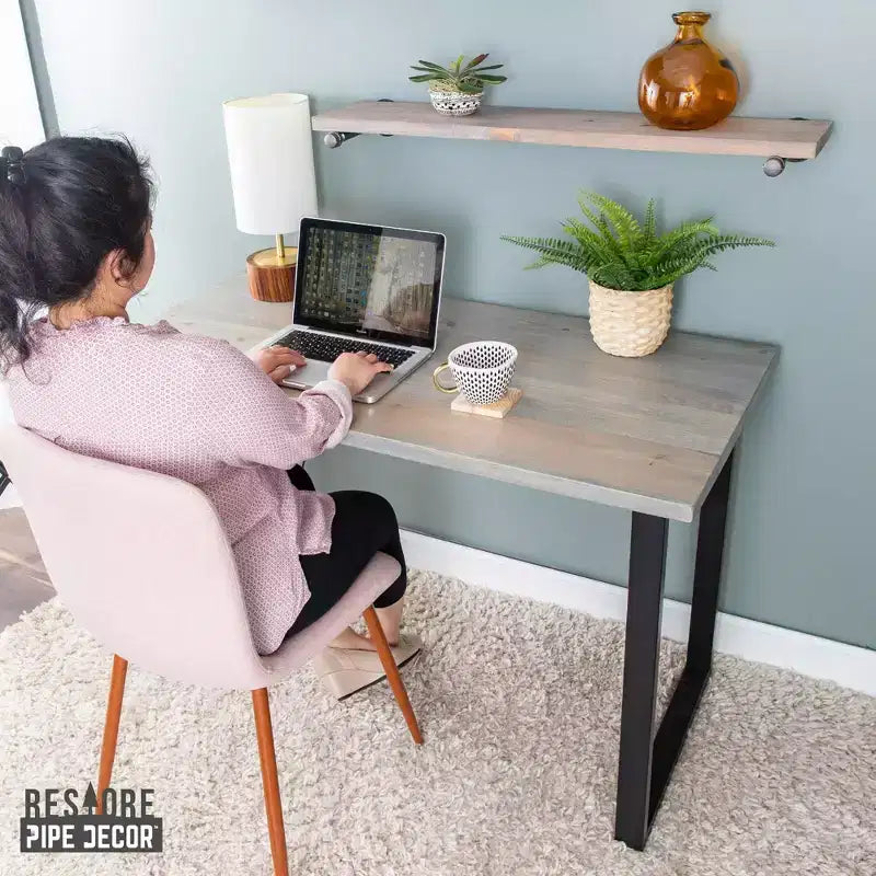 Bureau en bois massif Pipe Decor Skyline Riverstone Grey avec pieds Landscape de 71 cm