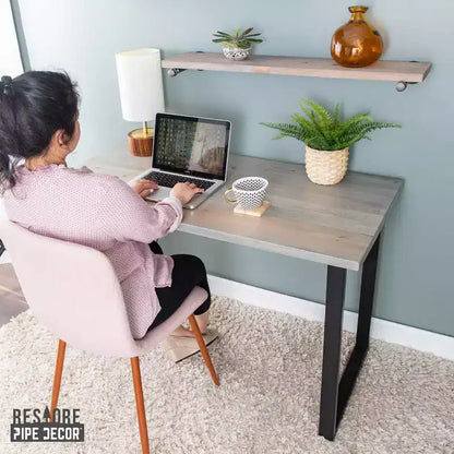 Bureau en bois massif Pipe Decor Skyline Riverstone Grey avec pieds Landscape de 71 cm