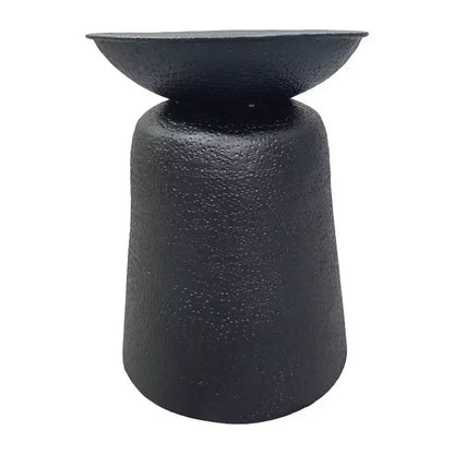 Table d'appoint ronde Royal Hampton Josi 21 pouces, design martelé à la main, base en aluminium sur pied de tambour
