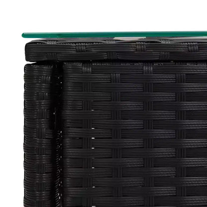 Table d'appoint noire en polyrotin, compacte et durable