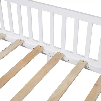 Lit de sol cabane en bois double/complet avec clôture, cadre de lit Montessori avec lumière LED pour enfants filles et garçons