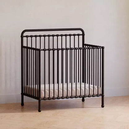 Mini-berceau convertible 4-en-1 en métal Winston Namesake