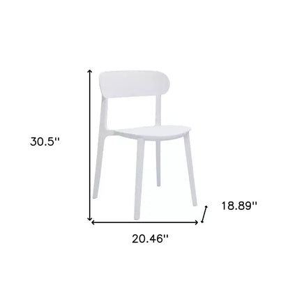 Lot de quatre chaises de salle à manger HomeRoots en plastique blanc ultra-résistant