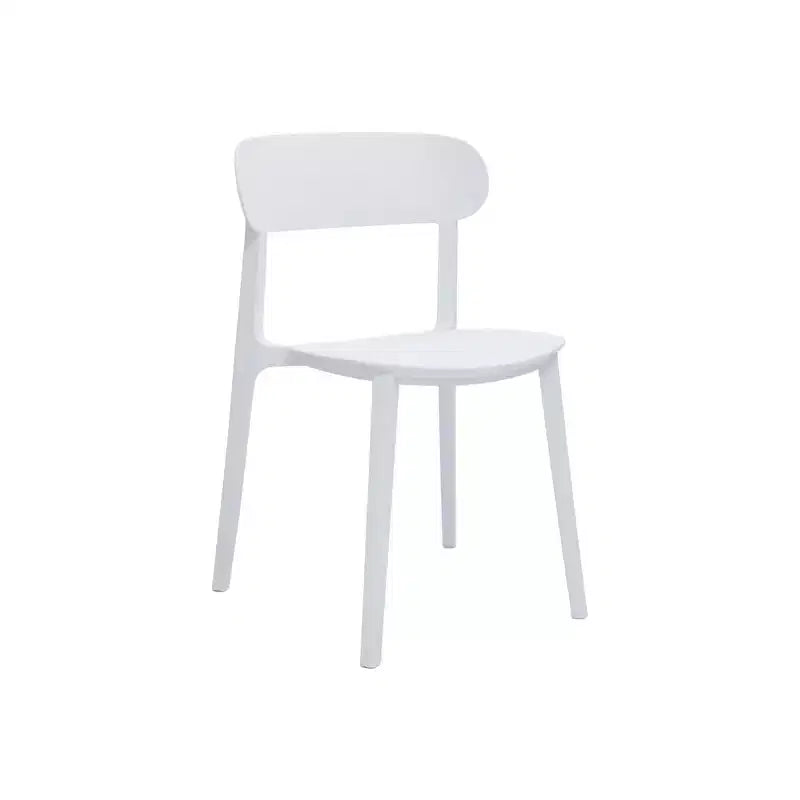 Lot de quatre chaises de salle à manger HomeRoots en plastique blanc ultra-résistant