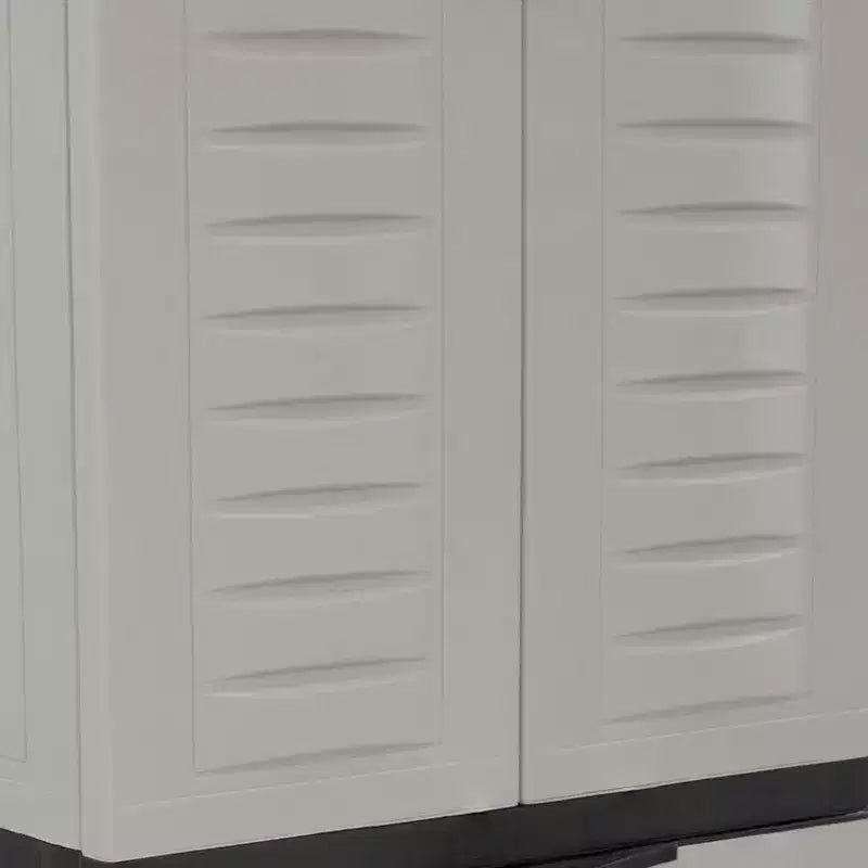 HomeRoots 23 Meuble d'appoint noir et gris en plastique avec quatre portes et un tiroir