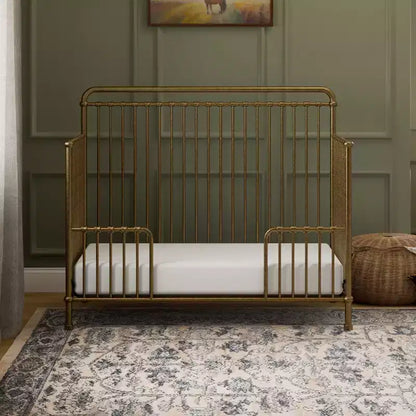 Lit de bébé convertible 4-en-1 en métal Winston Namesake
