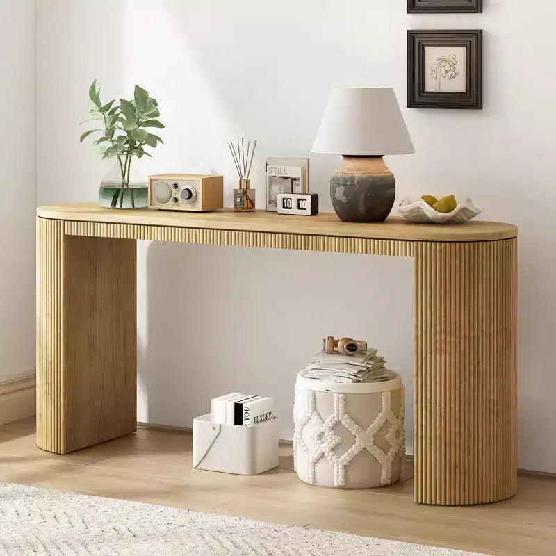 Console moderne cannelée Table de canapé incurvée Table d'entrée étroite avec rayures verticales pour couloir, entrée, salon