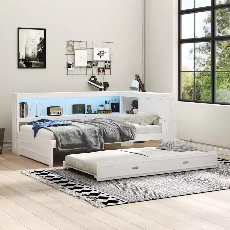 Cadre de lit de repos en bois pleine grandeur avec rangement, lit de repos avec lit gigogne et étagères de rangement, lit de repos d'angle en forme de L avec lumière et portes coulissantes