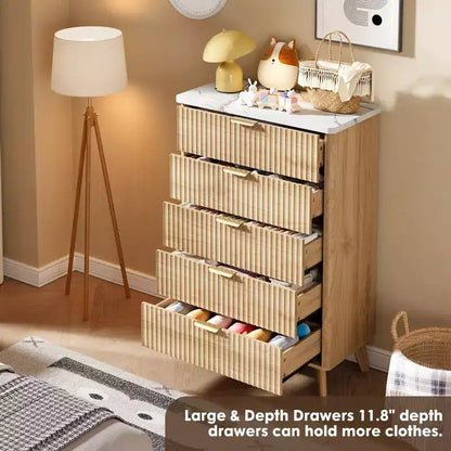 GustoWave Commode Haute de 120 cm, Commode Cannele pour Chambre avec 5 Tiroirs Profonds, Design Profilé Courbé, Commode Moderne en Bois