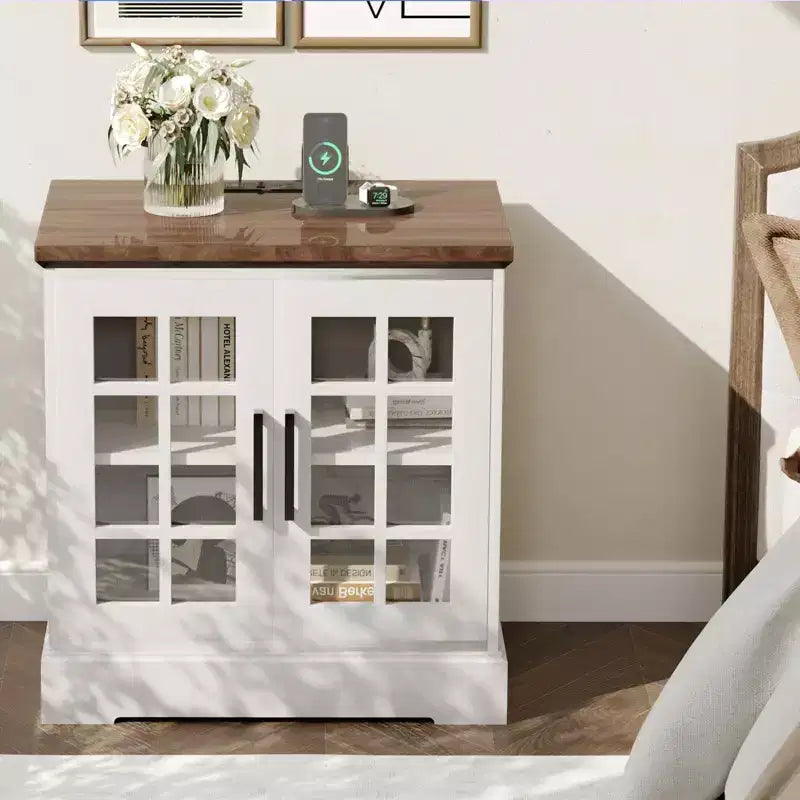 Grande table d'appoint de canapé carrée en bois, table de chevet, table de bout avec station de recharge, étagère réglable pour salon chambre, blanc