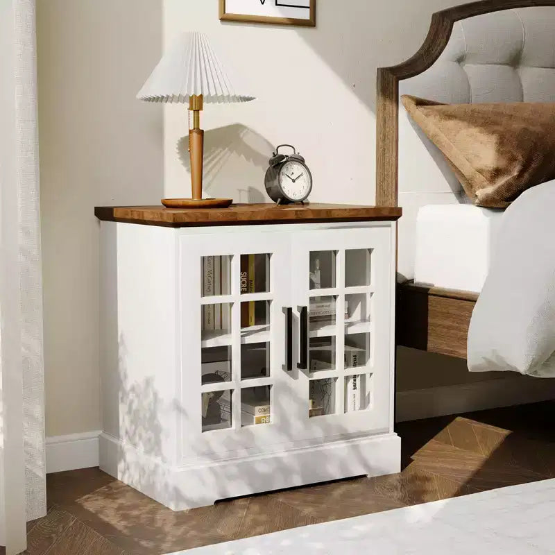 Grande table d'appoint de canapé carrée en bois, table de chevet, table de bout avec station de recharge, étagère réglable pour salon chambre, blanc