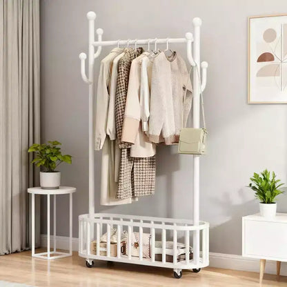 Porte-manteau, range-chaussures, panier à linge en métal avec roulettes verrouillables