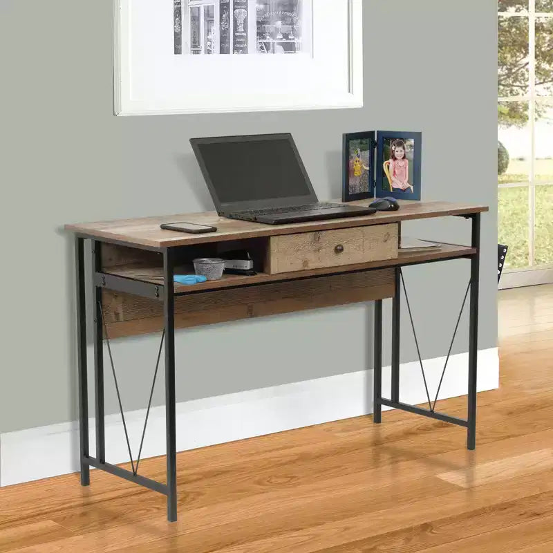 Bureau d'ordinateur HomeStock en composite de bois blanc de 29 po de haut avec étagère de rangement ouverte
