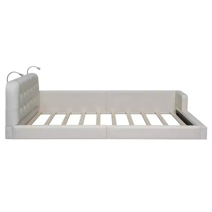 Lit capitonné Queen Size au sol avec 2 liseuses, lit plateforme en cuir PU avec tête de lit ergonomique et barrière de sécurité