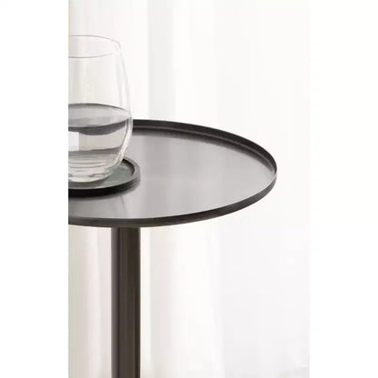 Table d'appoint Kate and Laurel Vanora en métal et marbre, 10x10x24, étain et noir