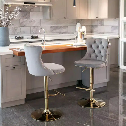 Lot de 2 tabourets de bar pivotants en velours Okak à hauteur réglable, tabourets de bar modernes rembourrés avec base dorée pour pub à la maison