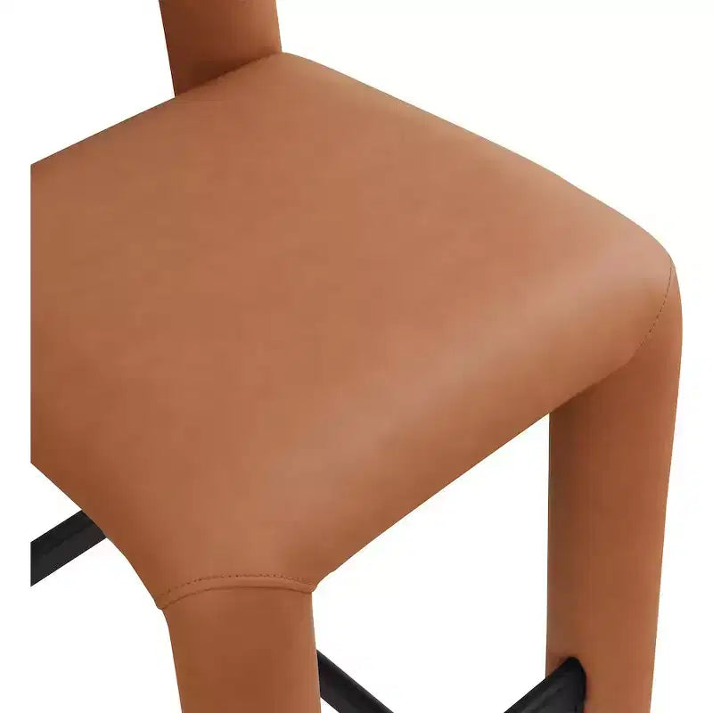 Meridian Furniture, Tabouret Amari en cuir végétalien