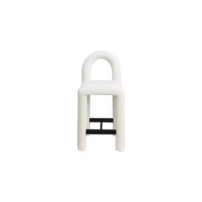 Meridian Furniture, Tabouret Amari en cuir végétalien