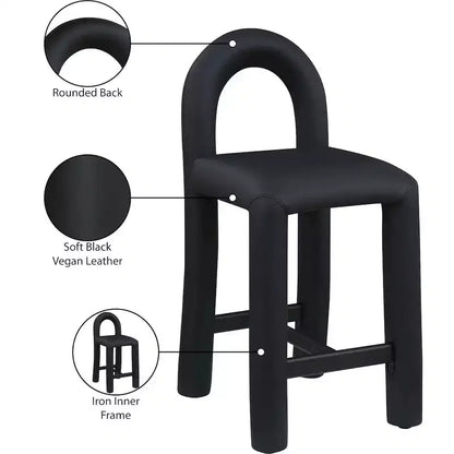 Meridian Furniture, Tabouret Amari en cuir végétalien
