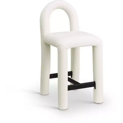 Meridian Furniture, Tabouret Amari en cuir végétalien