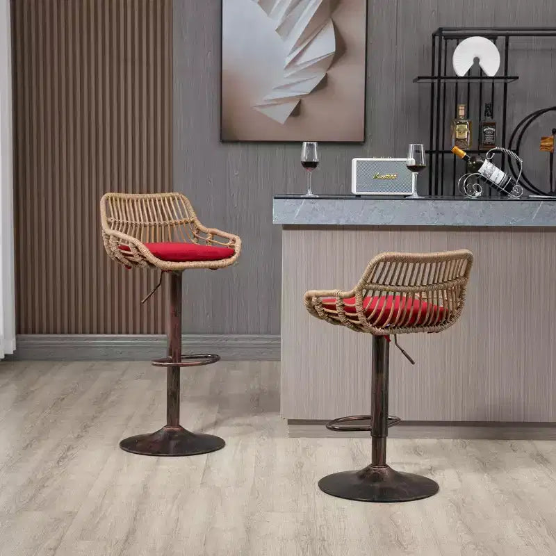 Tabourets de bar modernes pivotants Okak hauteur comptoir, lot de 2, tabourets de bar en rotin réglables avec coussin et repose-pieds, tabourets de comptoir pour la cuisine
