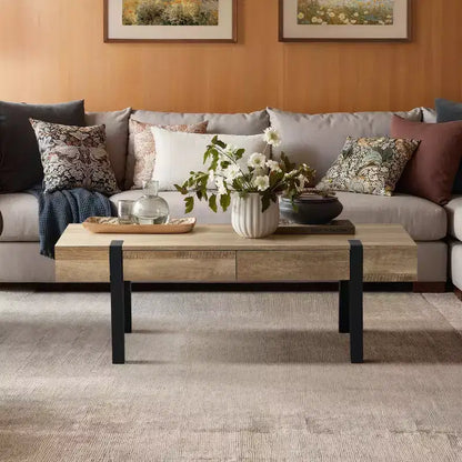 Table basse LuxenHome de 119 cm avec 2 tiroirs, pieds en métal noir, finition chêne de ferme