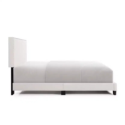 Cadre de lit de chambre principale Okak Queen/Full avec tête de lit capitonnée et garniture cloutée, lit plateforme moderne sans sommier tapissier requis