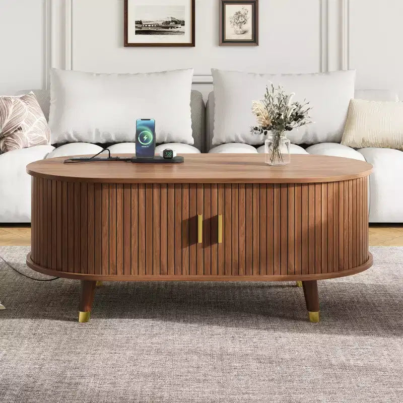 Table basse ovale cannelée en bois de style médiéval JVNOXK avec station de recharge, dotée de pieds en bois massif avec volets roulants coulissants, Noyer