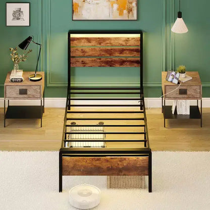 Cadre de lit Karl Home avec éclairage LED et station de recharge, lit plateforme en métal avec tête de lit en bois, sommier tapissier non requis