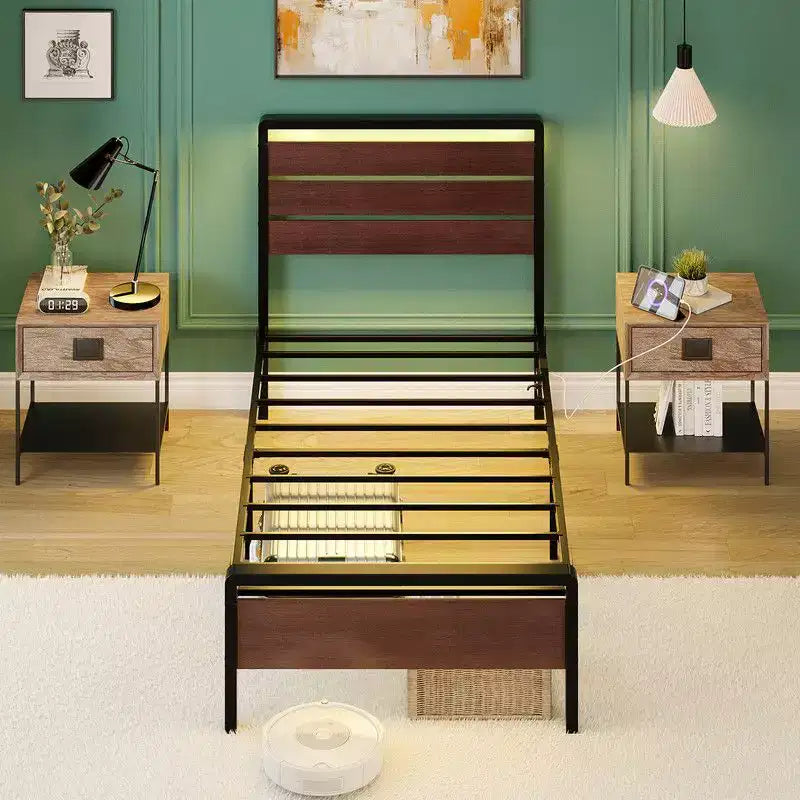 Cadre de lit Karl Home avec éclairage LED et station de recharge, lit plateforme en métal avec tête de lit en bois, sommier tapissier non requis