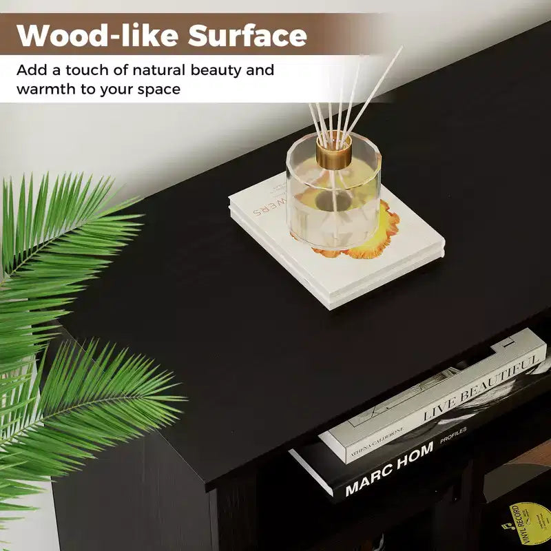 Meuble TV Costway avec lumières LED, télécommande, rangements et étagères réglables