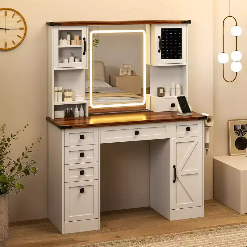 Coiffeuse de ferme Costway avec miroir lumineux et table de maquillage avec 3 portes