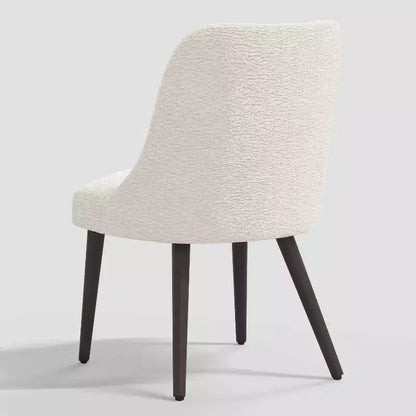 Chaise de salle à manger moderne Geller en peau de mouton naturelle - Threshold™ : Sans accoudoirs, cadre en frêne, rembourrée, capacité de 113 kg