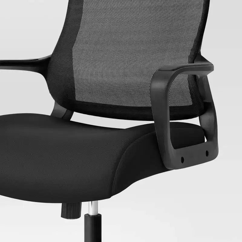 Chaise de bureau confort noire - Room Essentials™ : Ergonomique, réglable, dossier en maille, piètement 5 roulettes